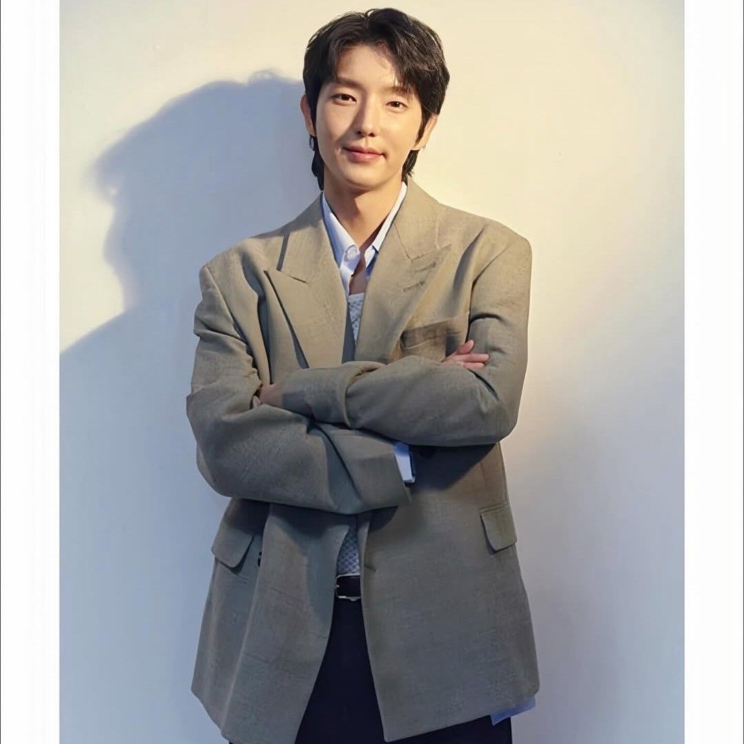 Recent activity shot of Lee Joongi