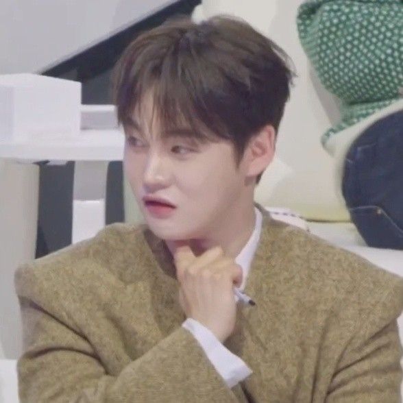 Recent activity shot of Park Seojin