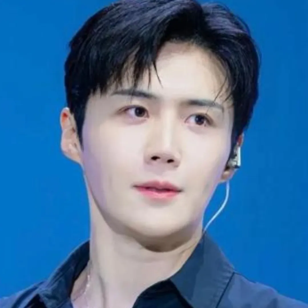 Latest photo of Kim Seonho