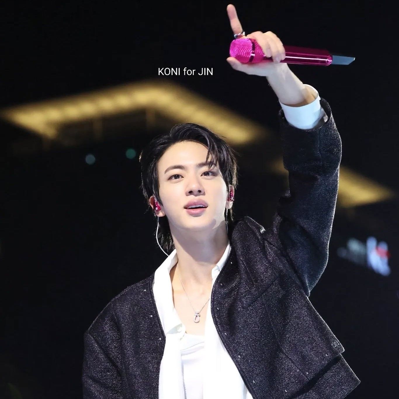 A moment captured by a fan of Lee Joongi