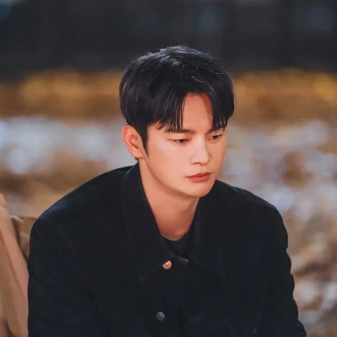 Latest photo of Seo Inguk