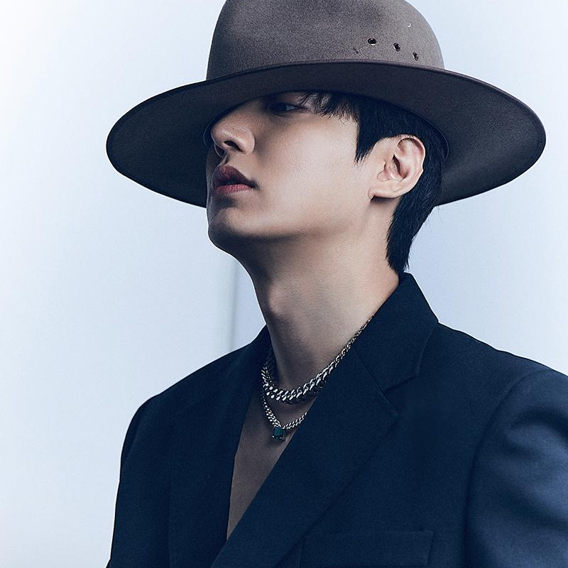 Behind-the-scenes cut of Lee Minho