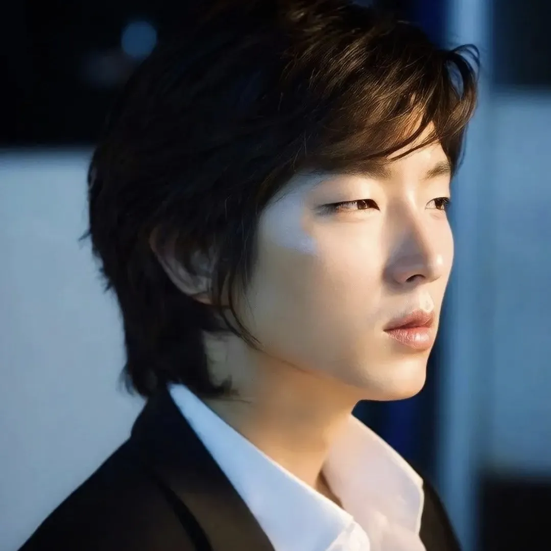 이준기 최근 활동샷