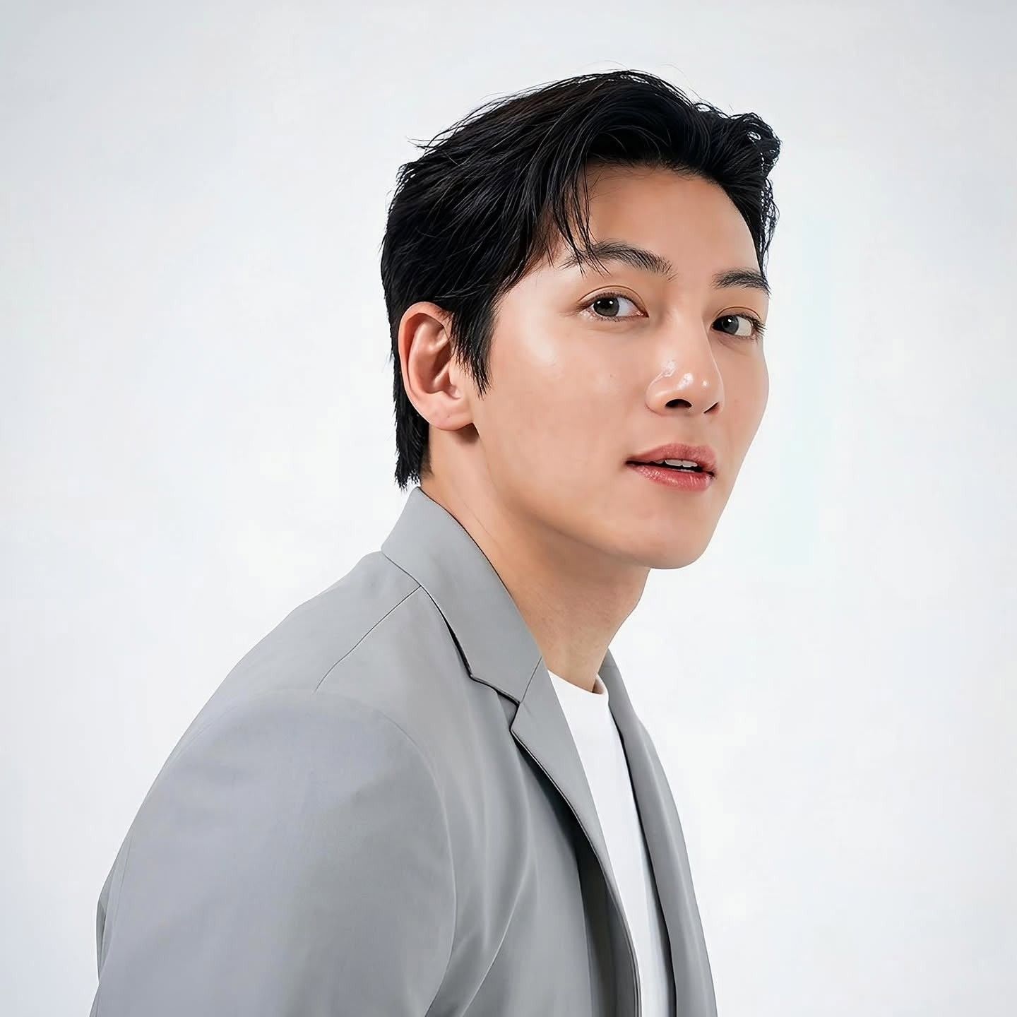 チ・チャンウクのビハインドカット