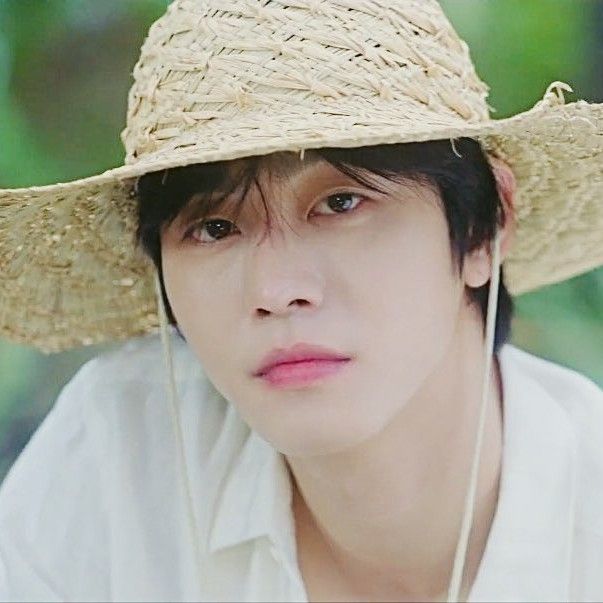 Behind-the-scenes cut of Ahn Hyoseop