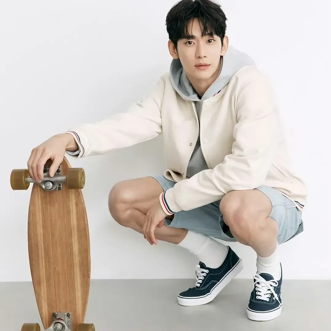 Behind-the-scenes cut of Kim Soohyun