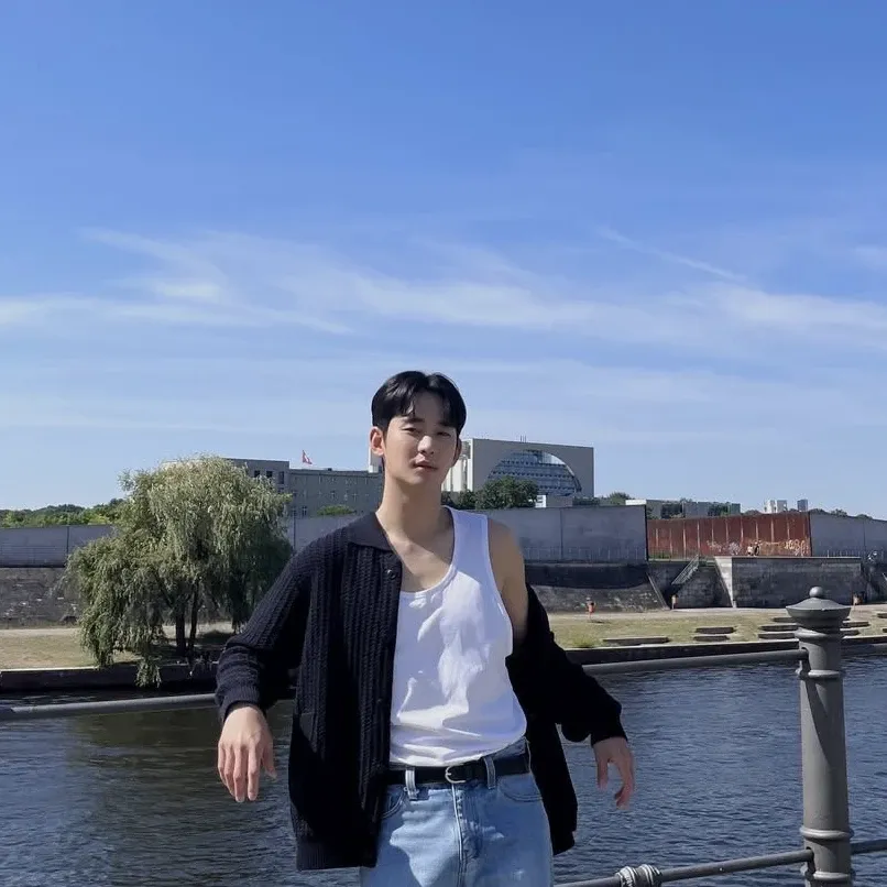 Latest photo of Kim Soohyun