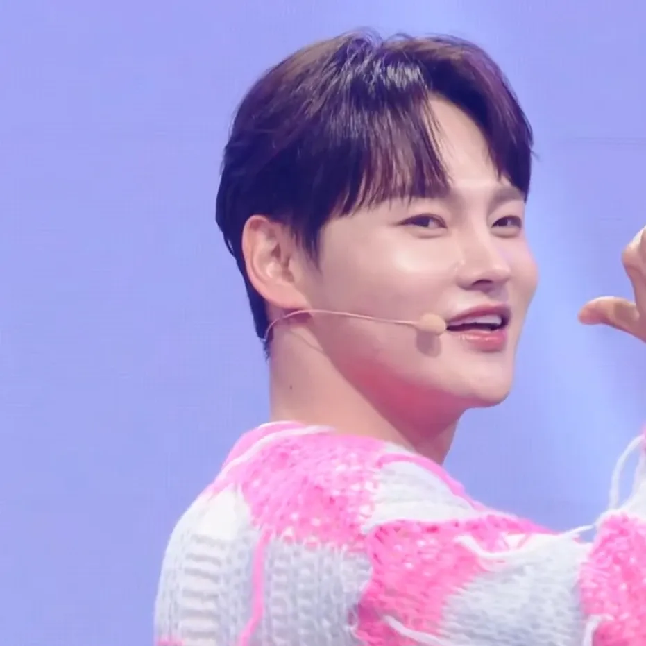 Foto kegiatan terbaru dari Park Seojin