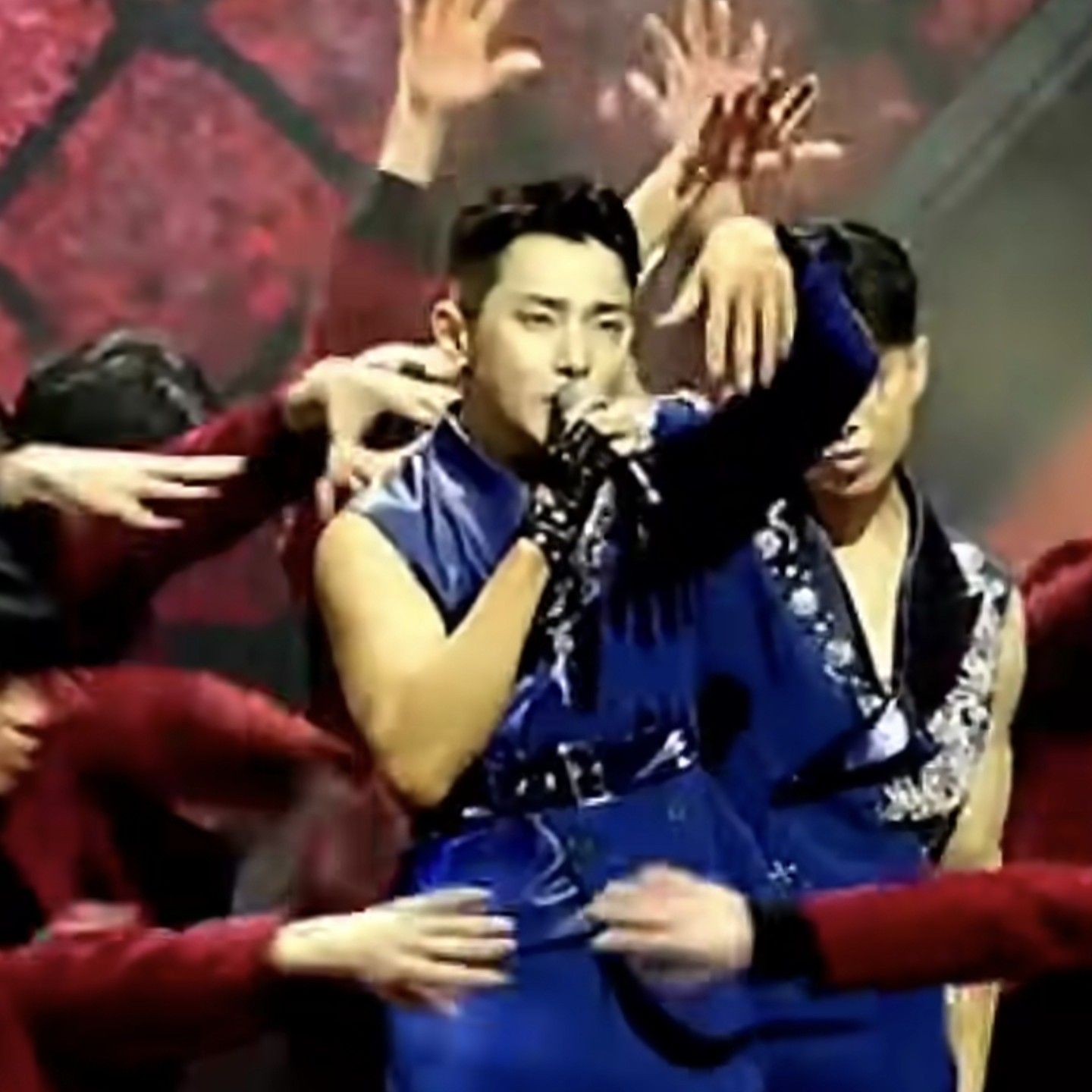 Seong Ri的最新照片