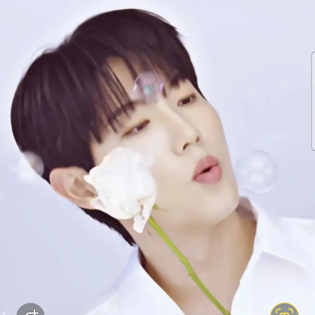 Behind-the-scenes cut of Son Taejin
