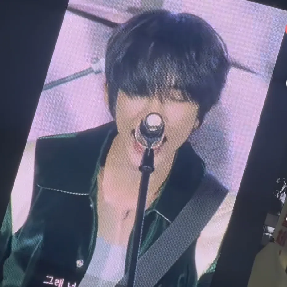 Latest photo of Lee Seungyoon