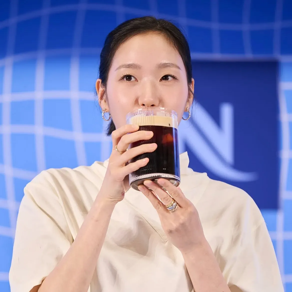 김고은의 비하인드 컷