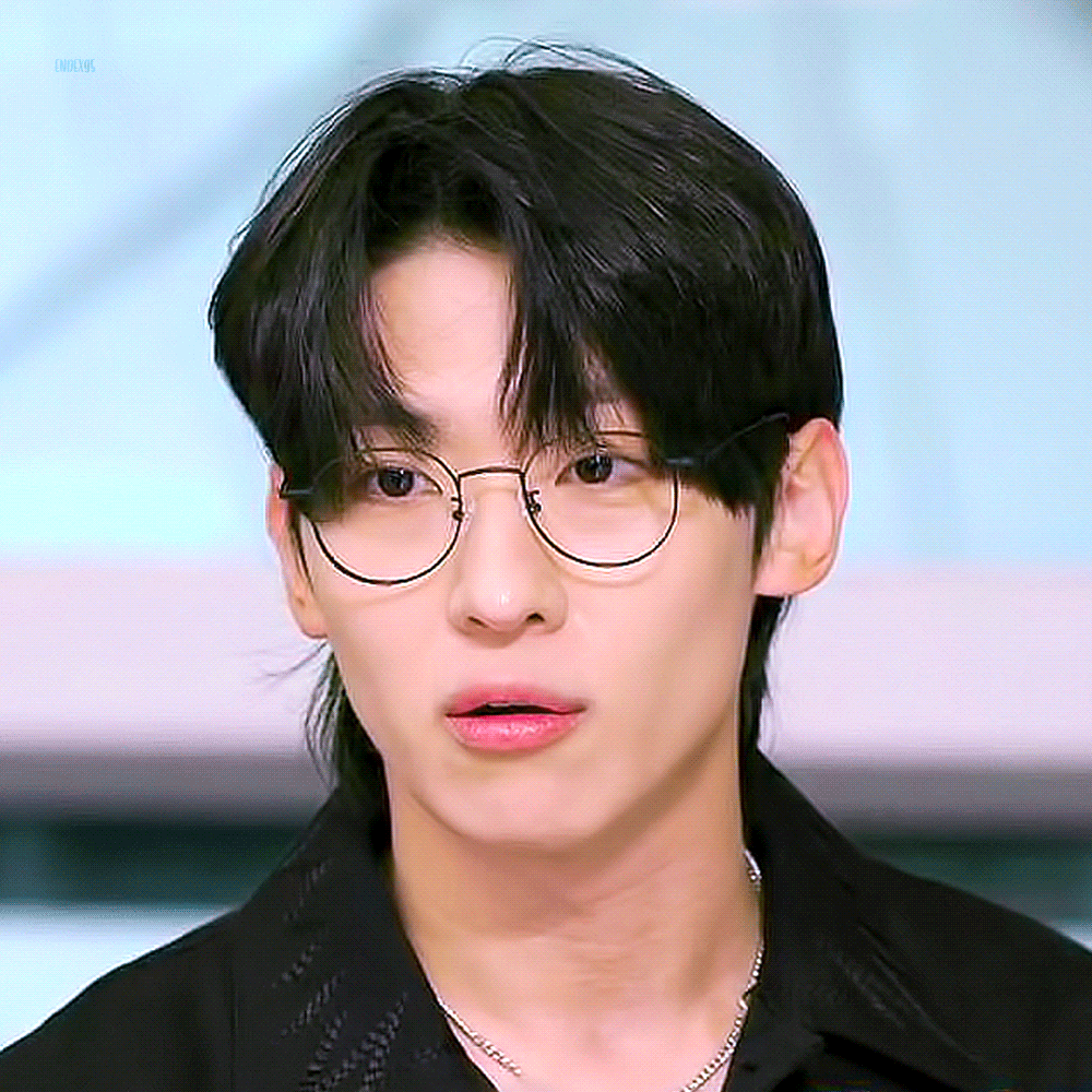 Behind-the-scenes cut of Dex