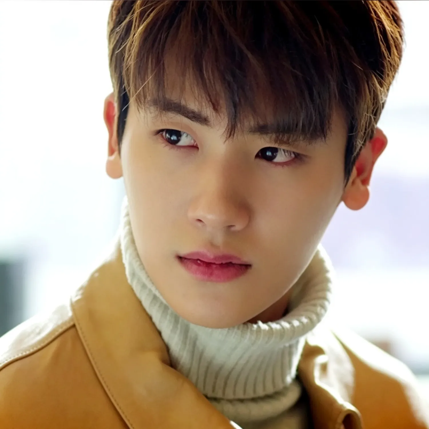 Behind-the-scenes cut of Park Hyungsik