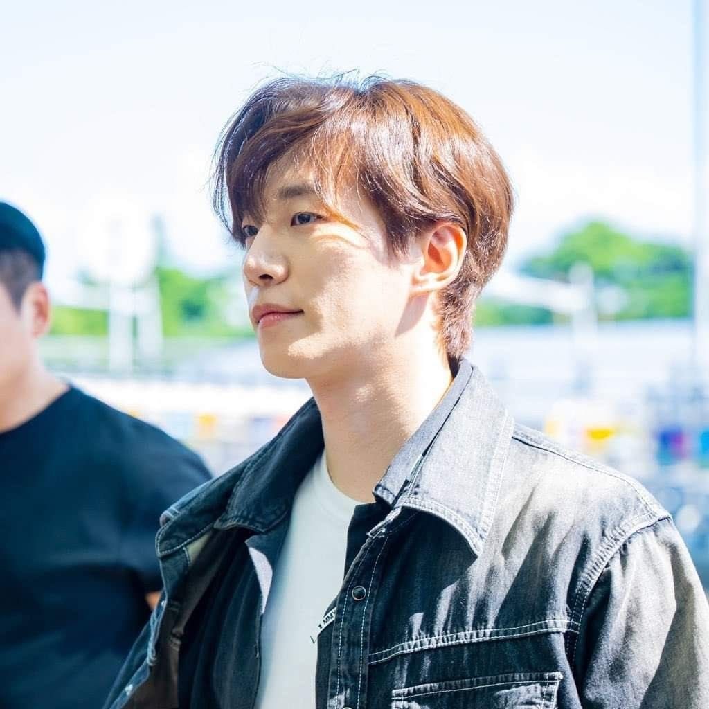 李俊昊的最新照片