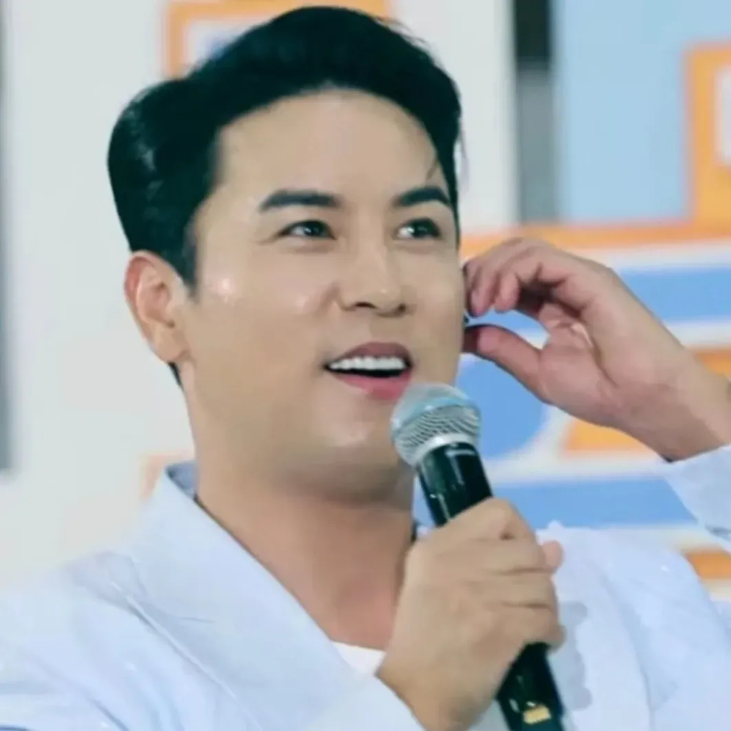 Momen yang diabadikan oleh penggemar Jang Minho