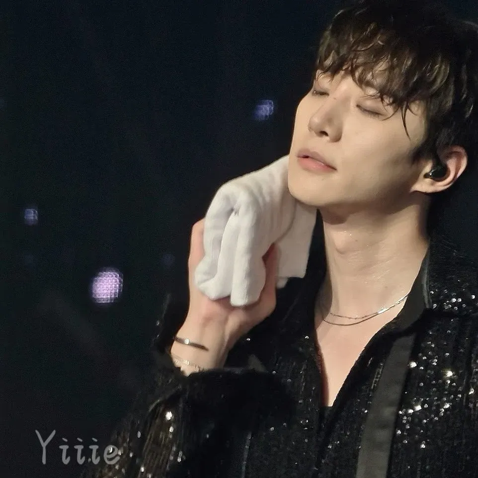 Cuplikan di balik layar dari Lee Junho