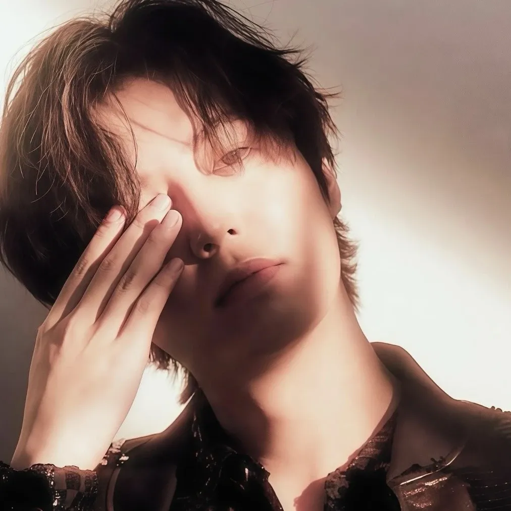 Behind-the-scenes cut of Lee Minho
