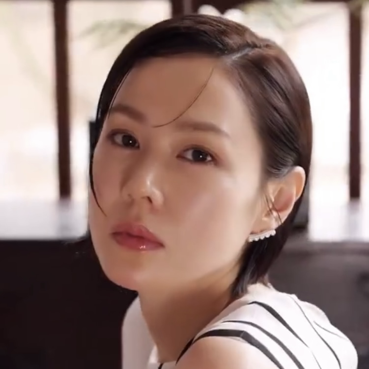 A moment captured by a fan of Son Yejin