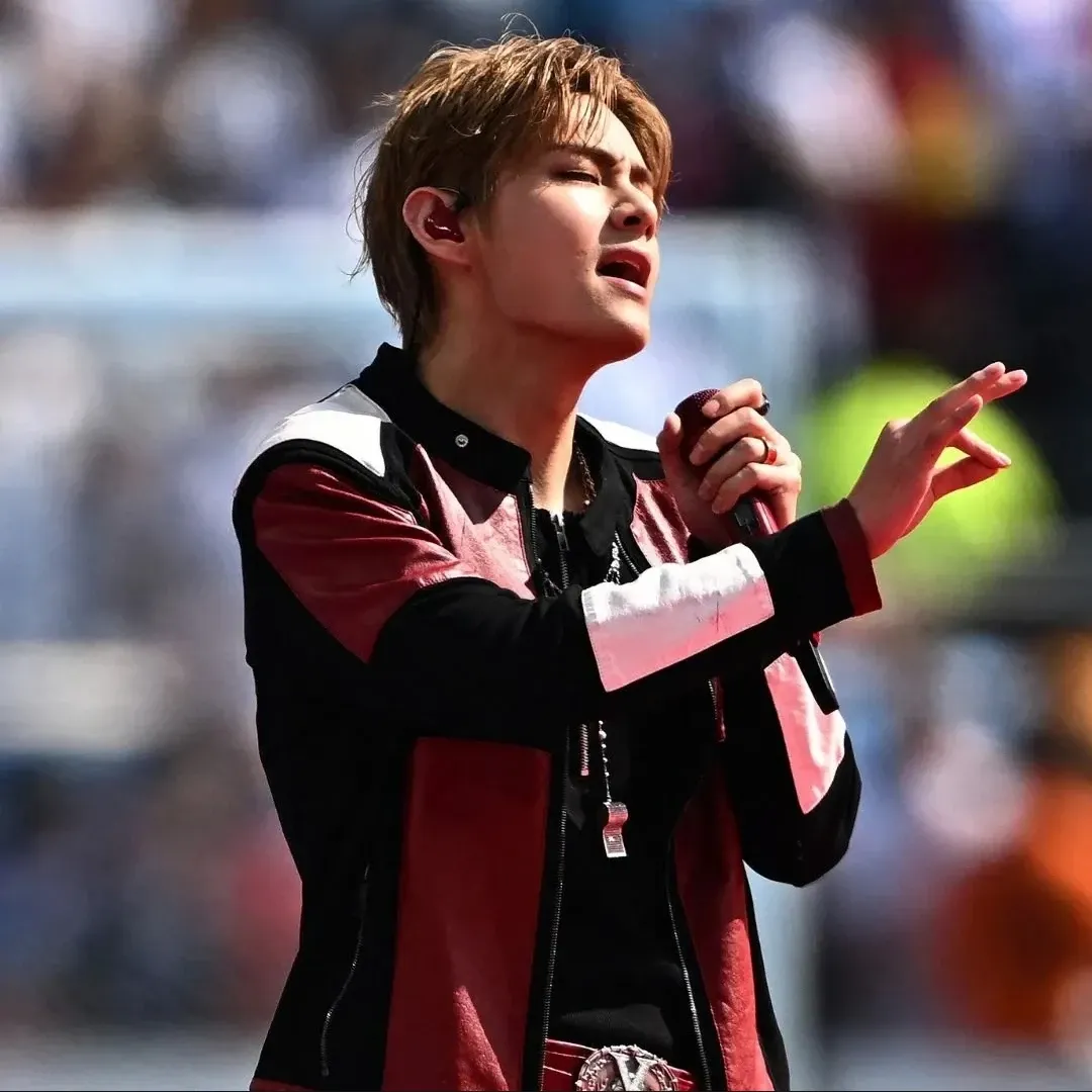 A moment captured by a fan of Kim Taehyung (V)