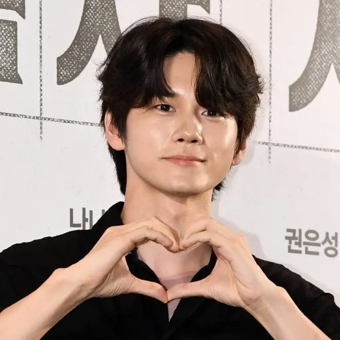 옹성우 최근 활동샷
