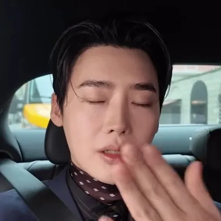 李鍾碩的近期活動照