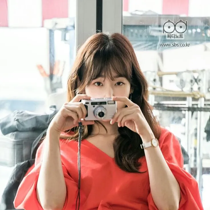 A moment captured by a fan of Seo Hyunjin