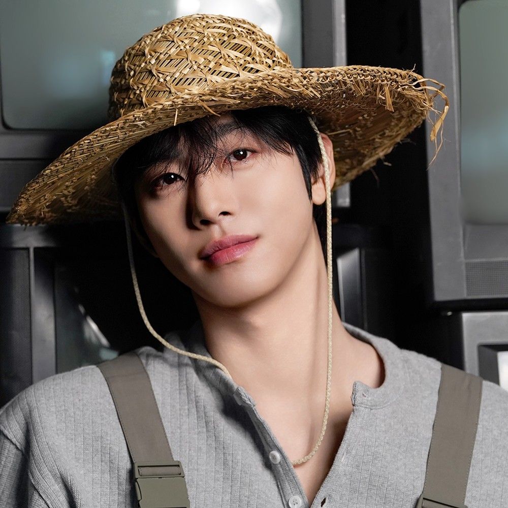 粉丝拍下的安孝燮瞬间