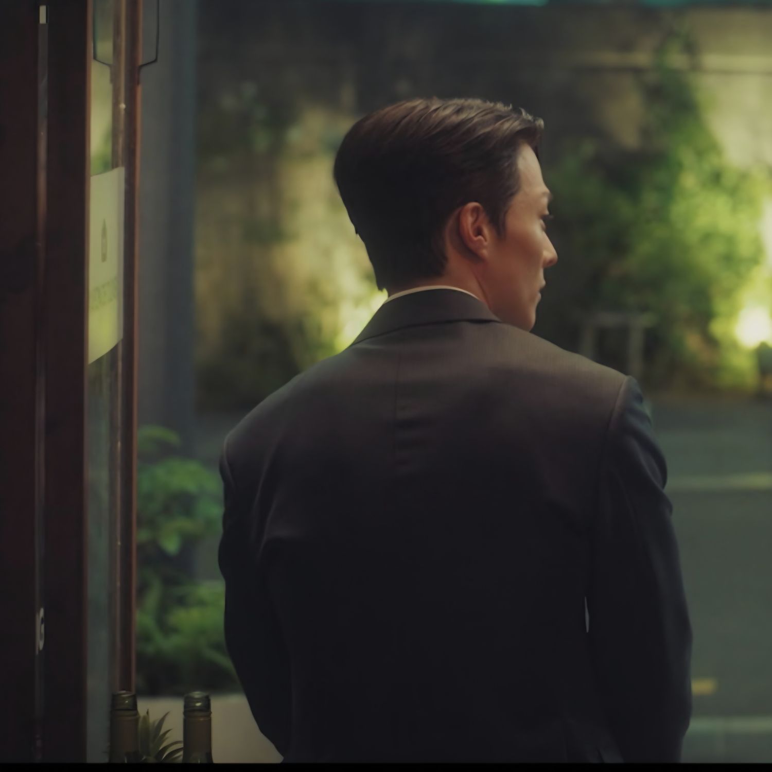 장기용의 비하인드 컷