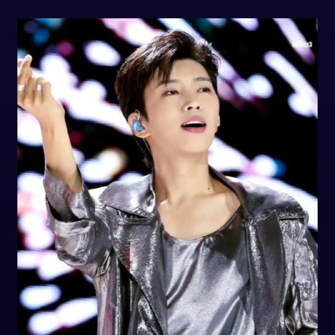 Foto kegiatan terbaru dari Lim Youngwoong