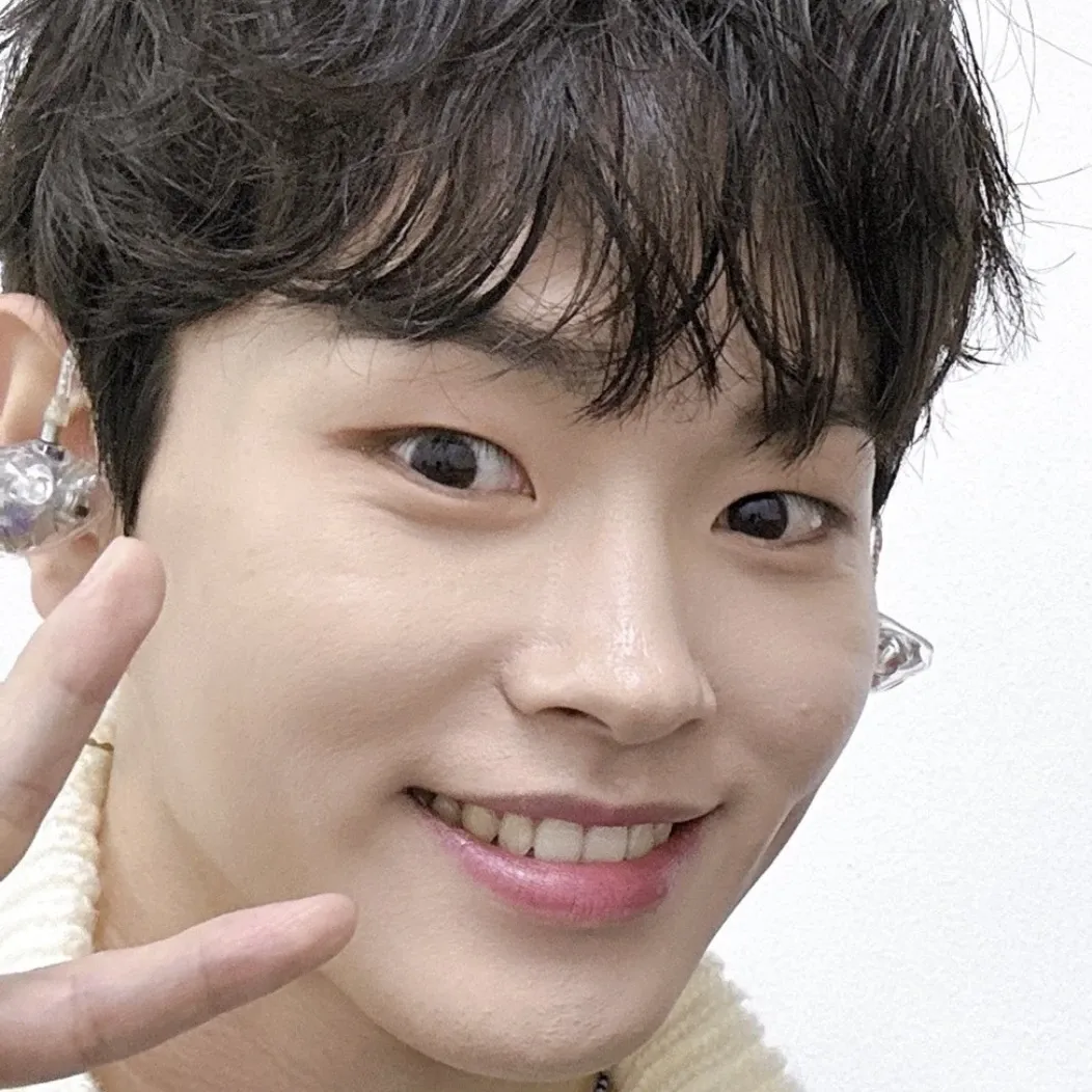 이병찬의 최신 사진