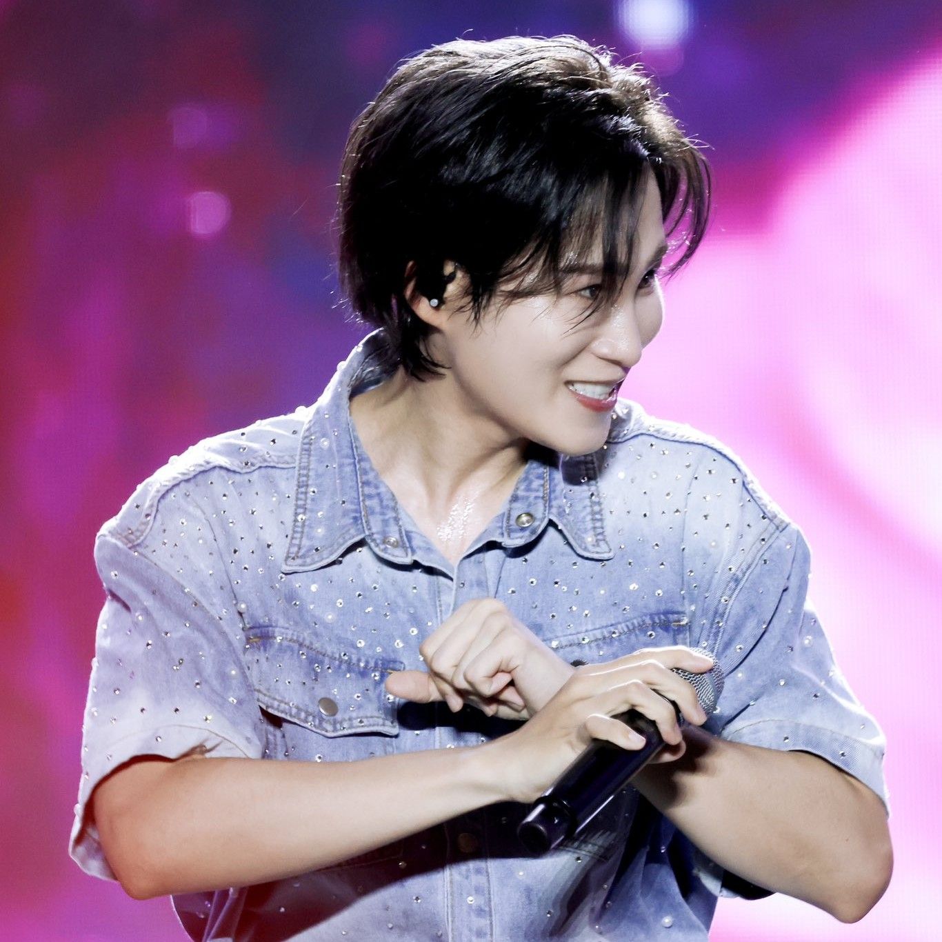 金熙栽的最新照片