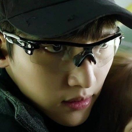 Behind-the-scenes cut of Ji Changwook