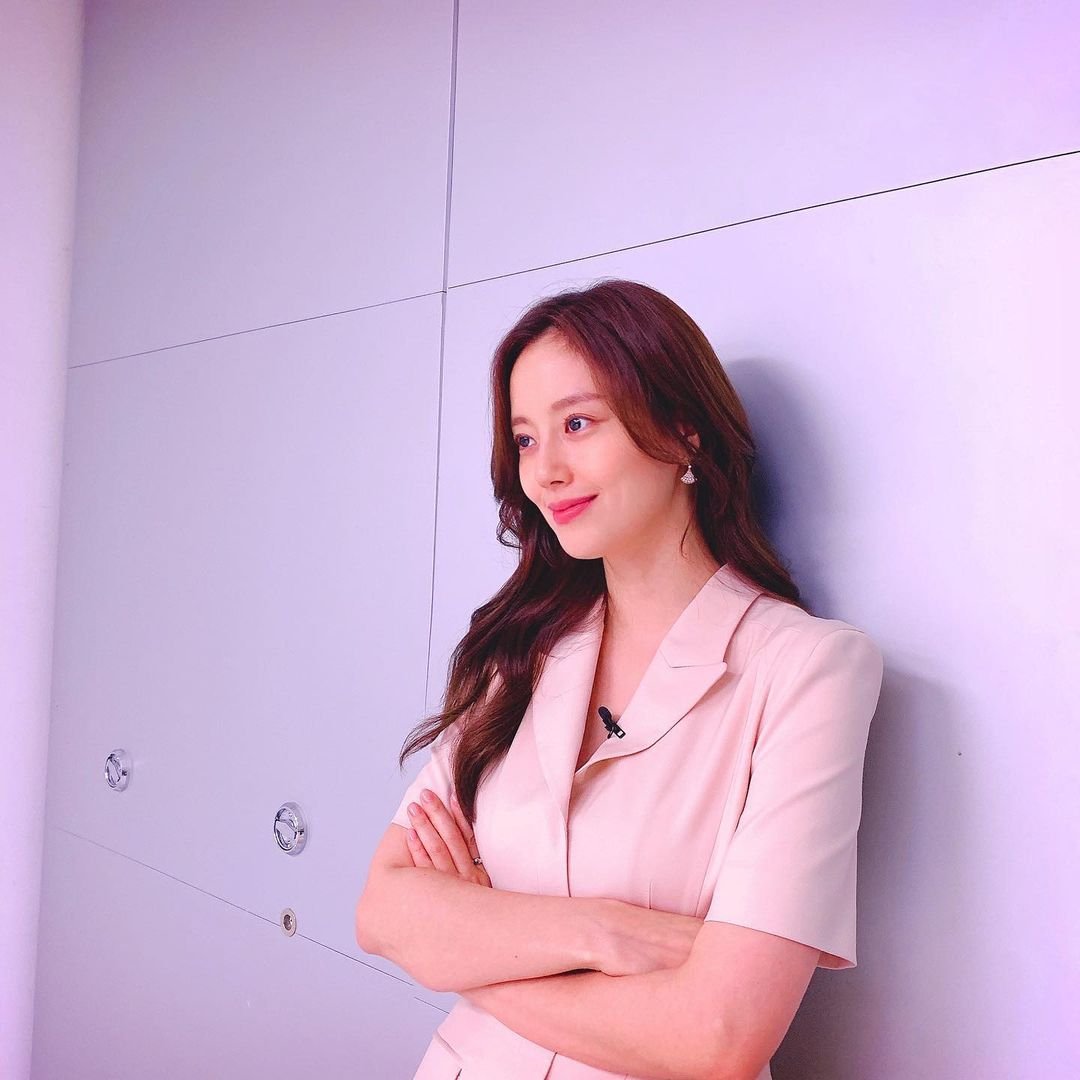 Recent activity shot of Moon Chaewon