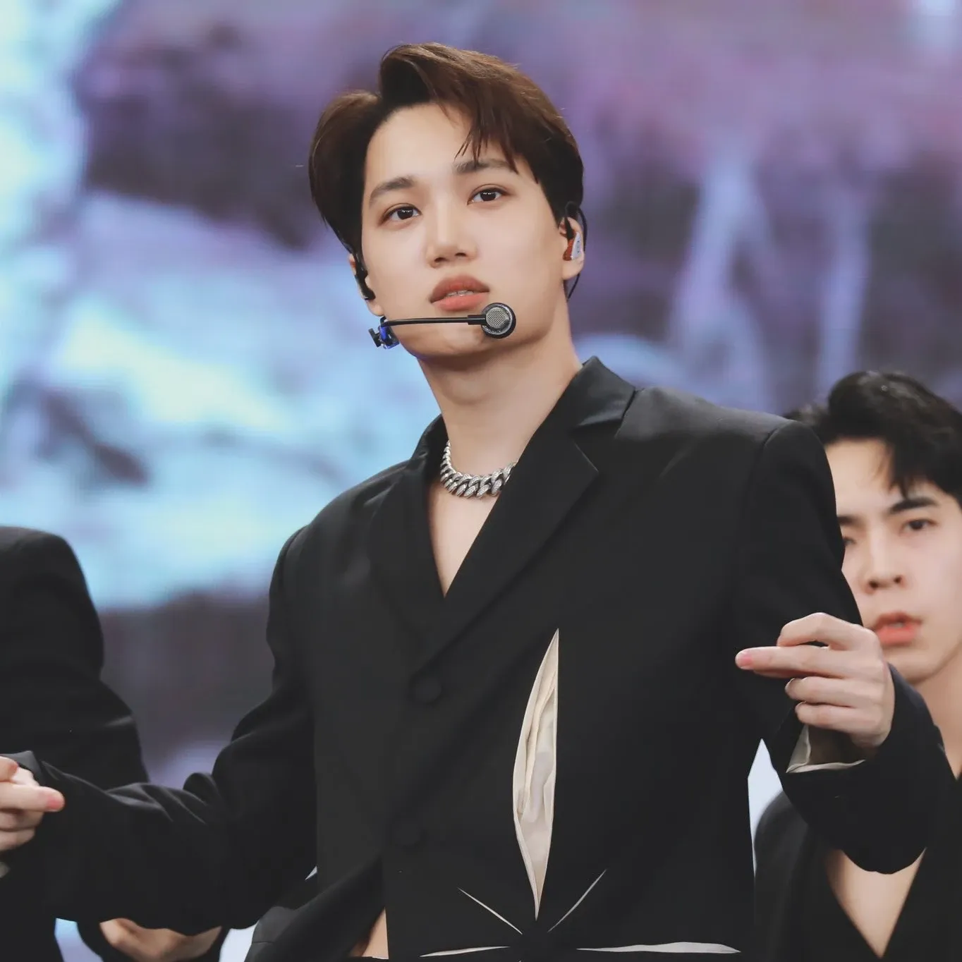 카이 최근 활동샷