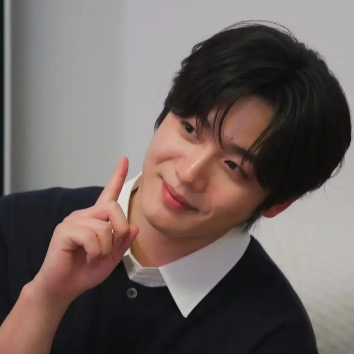 Behind-the-scenes cut of Kim Yohan