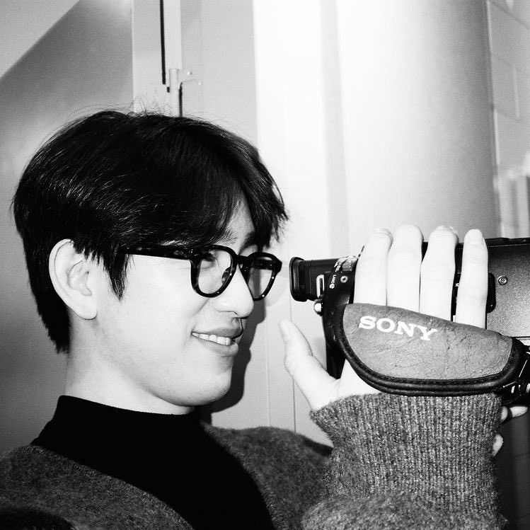 Foto terbaru dari Park Jinyoung