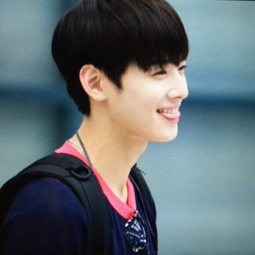 Latest photo of Cha Eunwoo