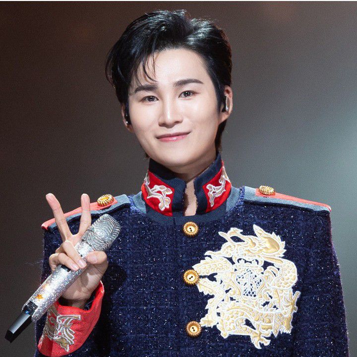 김희재의 비하인드 컷