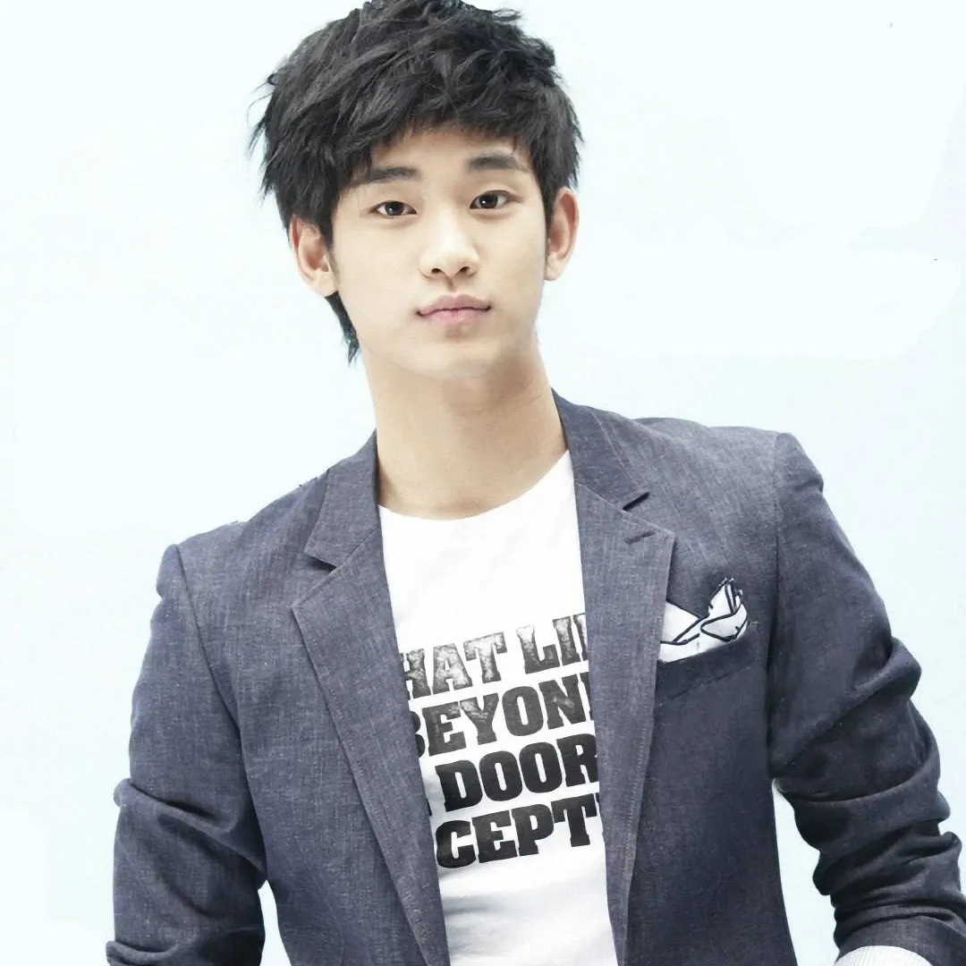 Recent activity shot of Kim Soohyun
