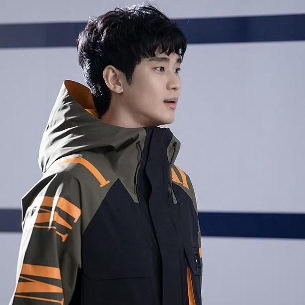 Behind-the-scenes cut of Kim Soohyun