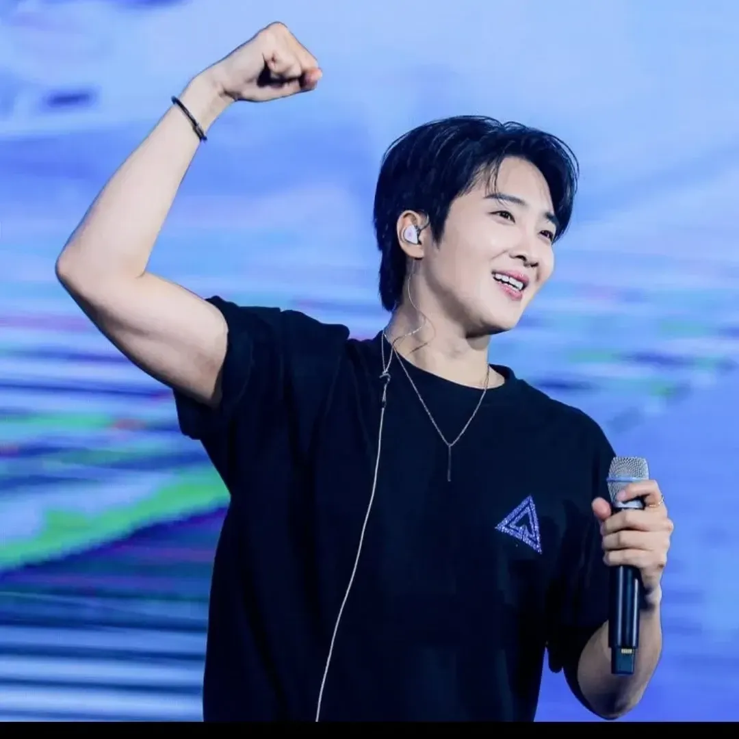 Behind-the-scenes cut of Hwang Yunsung