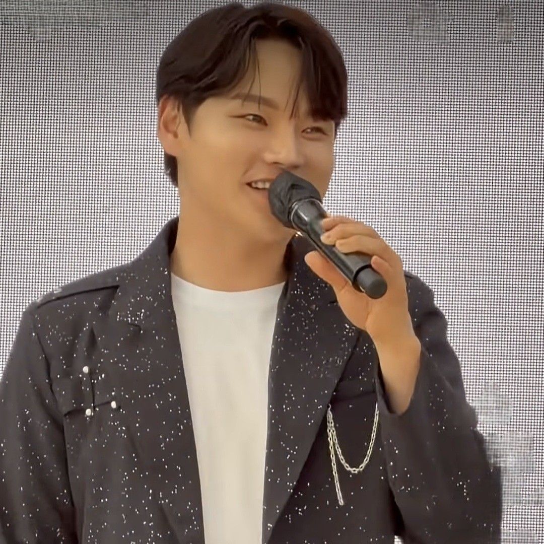 박서진의 최신 사진