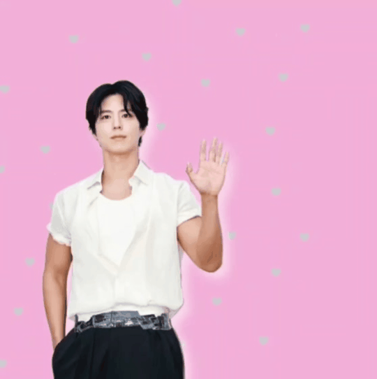 A moment captured by a fan of Park Bogum