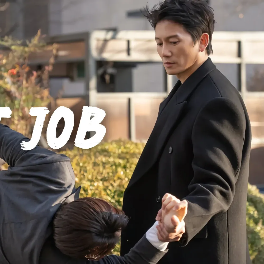 Behind-the-scenes cut of Ji Sung