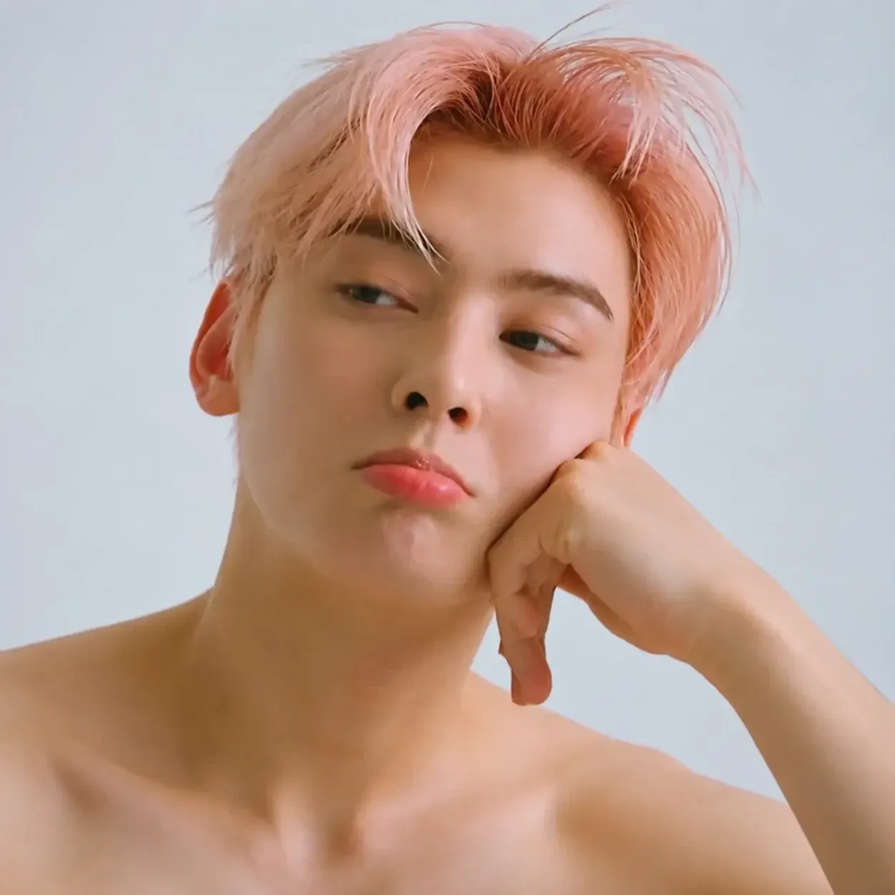 Latest photo of Cha Eunwoo