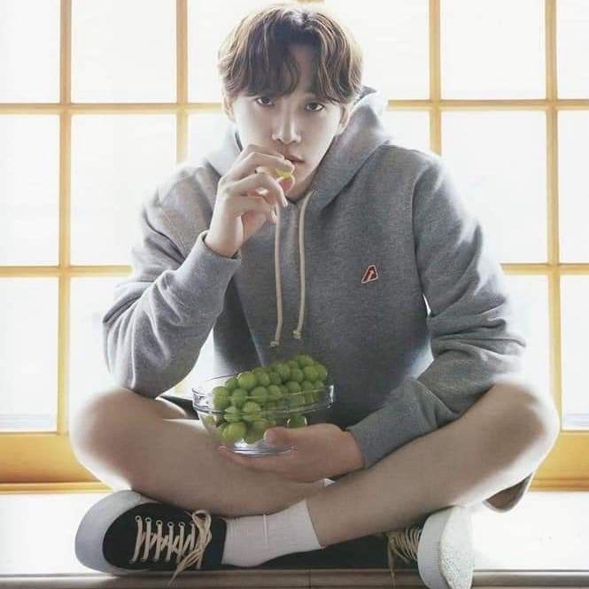 Foto terbaru dari Lee Junho