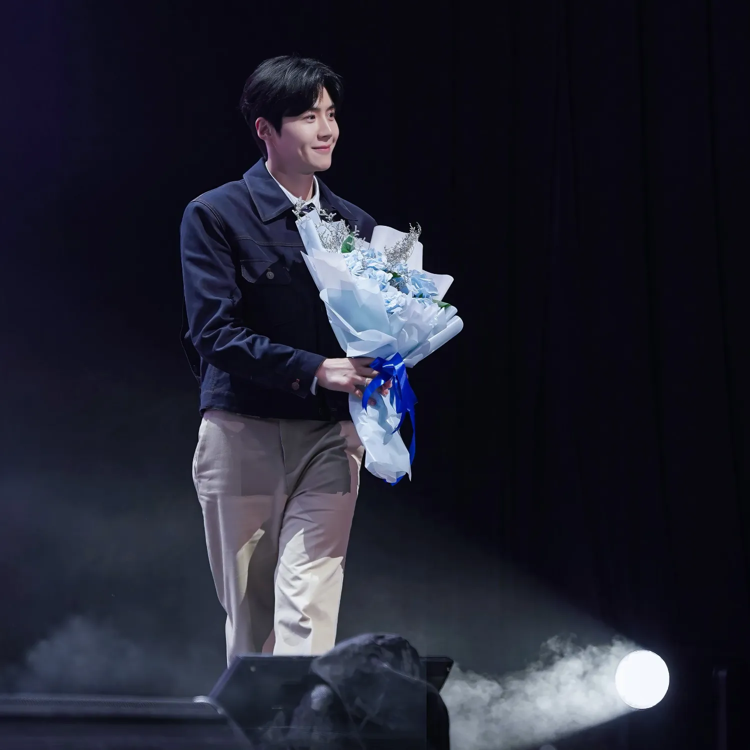 김선호 최근 활동샷