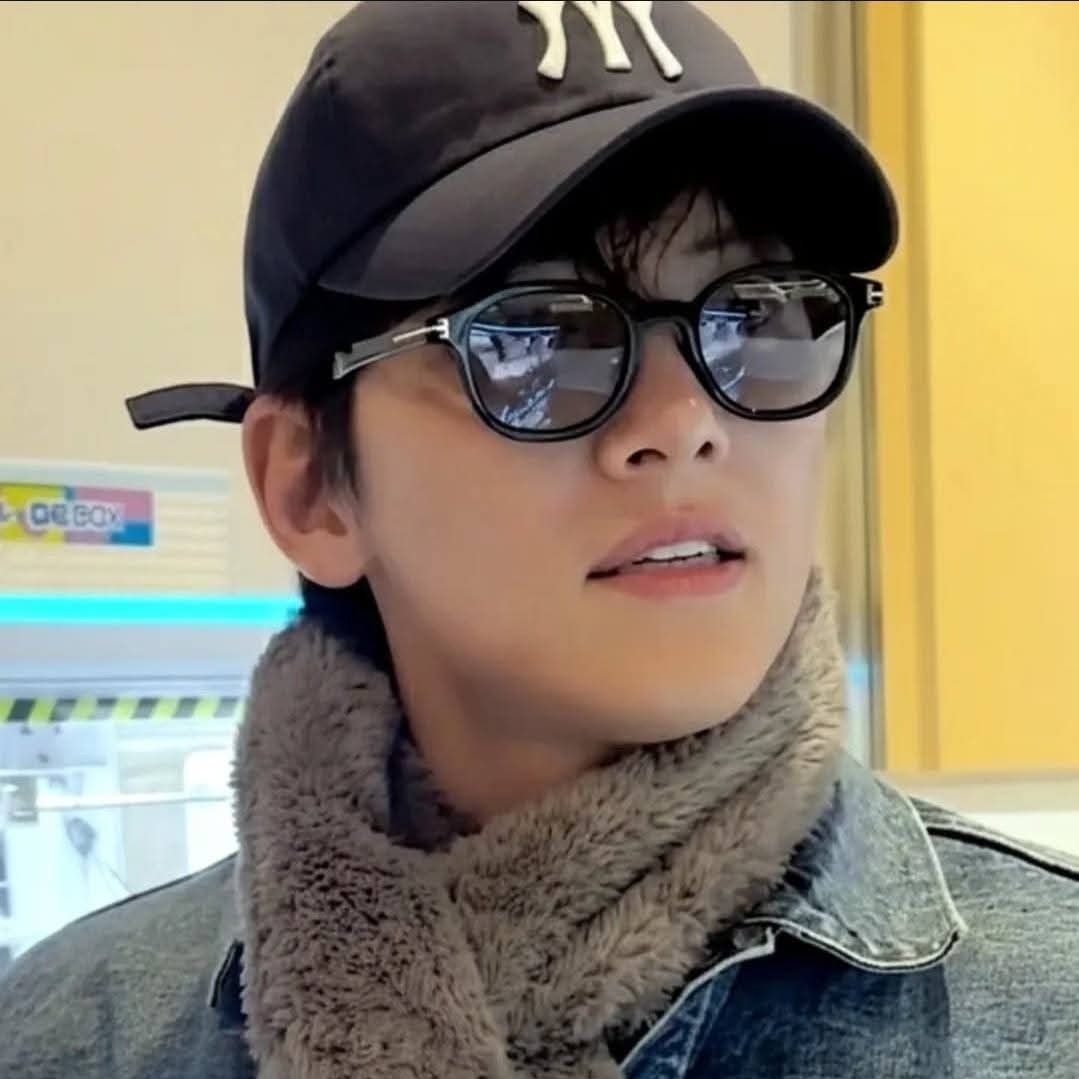 粉丝拍下的池昌旭瞬间