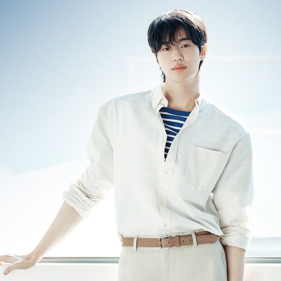 Latest photo of Byeon Wooseok